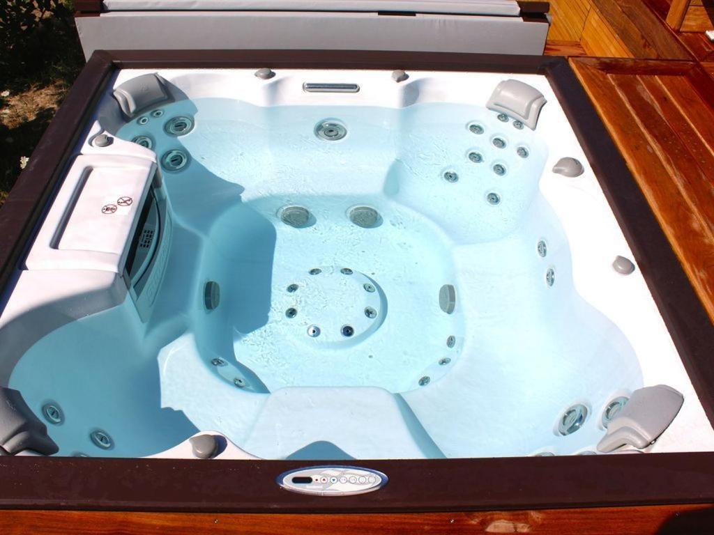 F2 Avec Jacuzzi, Petanque, A 3 Min Mer, Dans Grande Propriete Porticcio  Ngoại thất bức ảnh